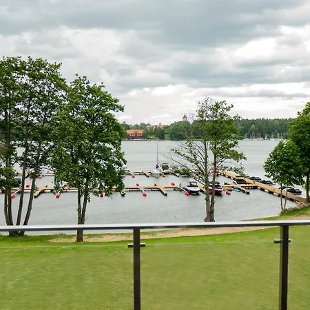 Ostoja Mazury 아파트